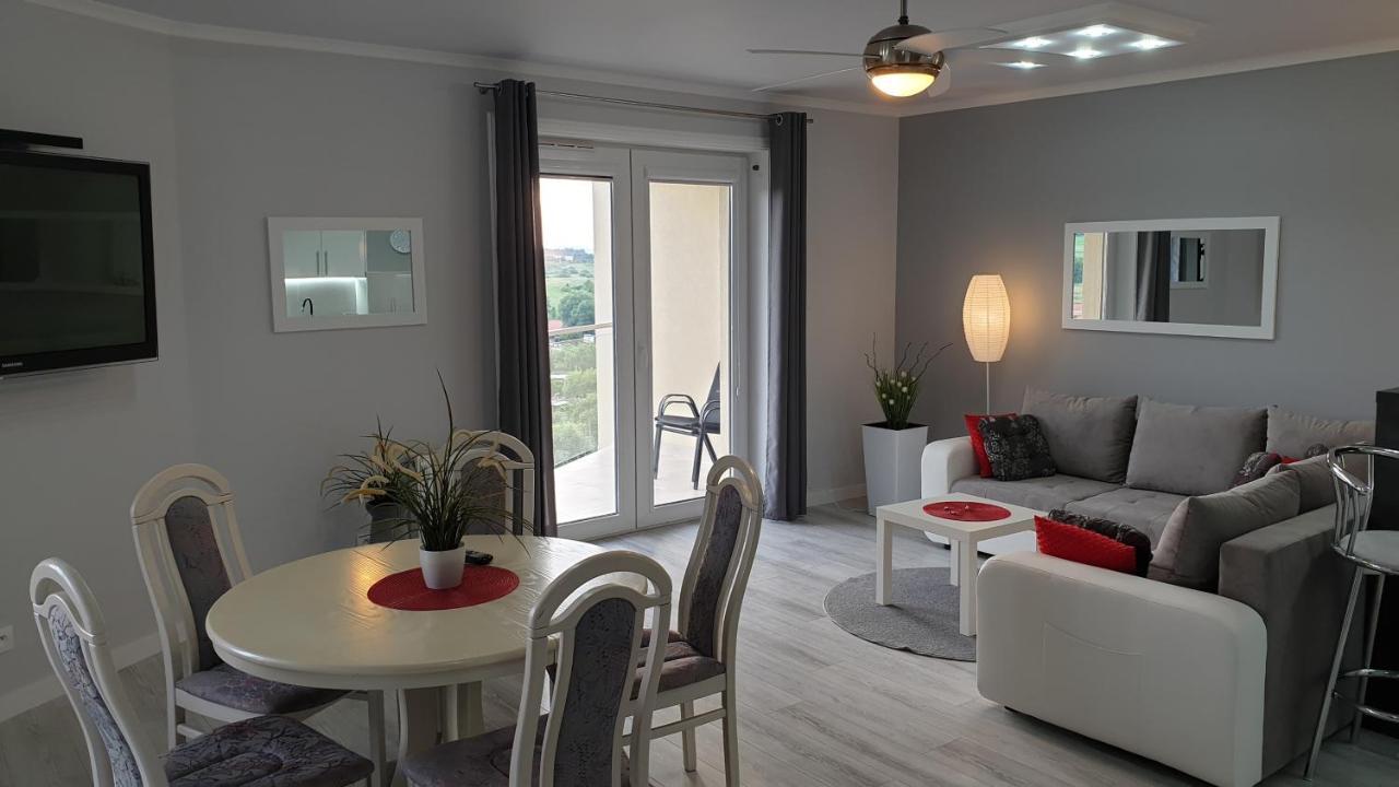 Apartamenty Podzamcze Walbrzych Exterior photo